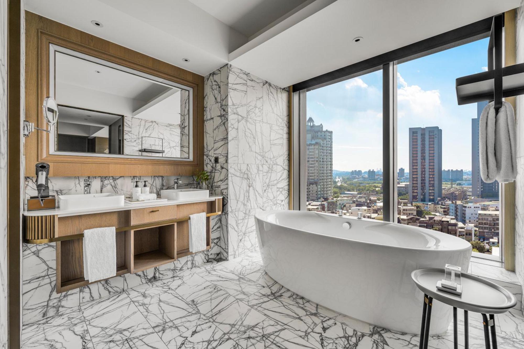 Hotel Intercontinental Kaohsiung By Ihg Pokój zdjęcie Bathroom